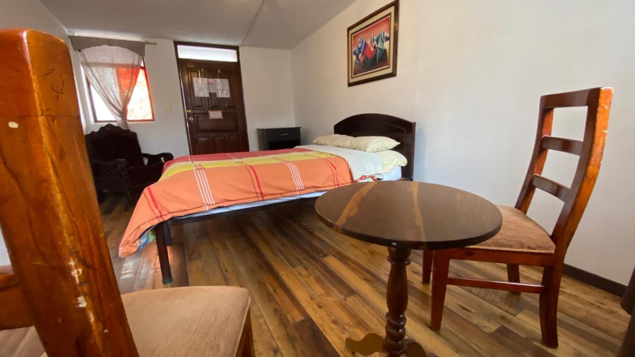קיטו Hostal La Guayunga Rooftop מראה חיצוני תמונה