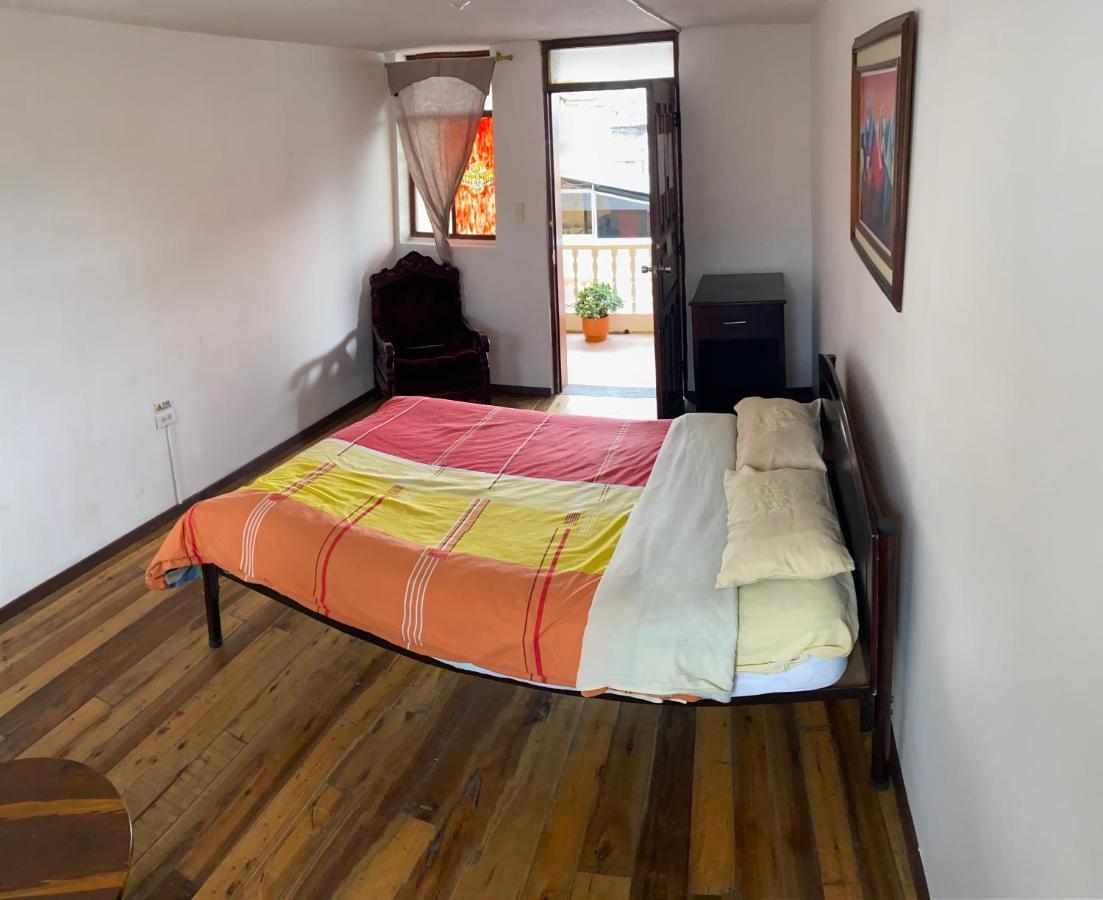 קיטו Hostal La Guayunga Rooftop מראה חיצוני תמונה