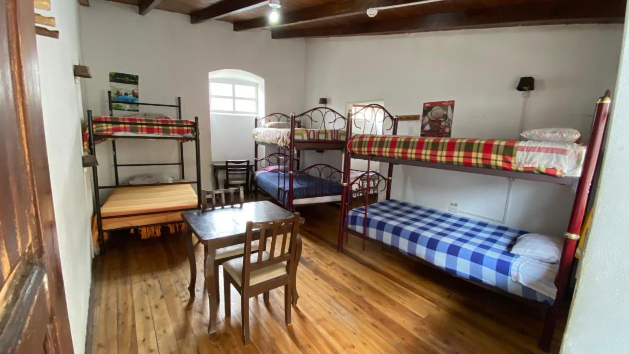 קיטו Hostal La Guayunga Rooftop מראה חיצוני תמונה