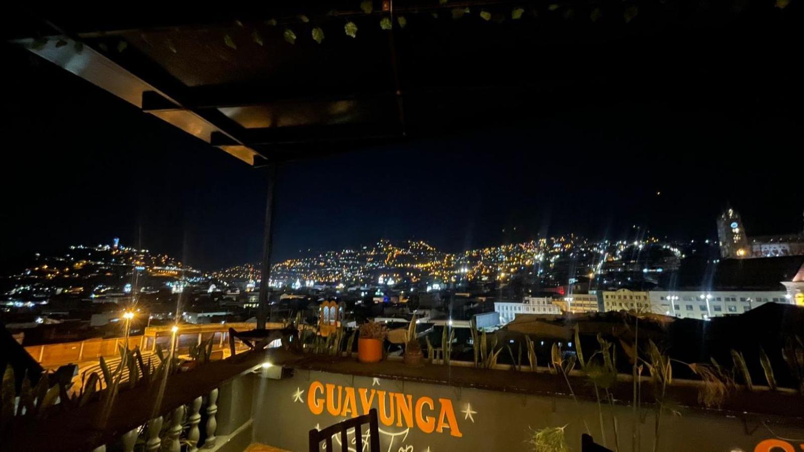קיטו Hostal La Guayunga Rooftop מראה חיצוני תמונה