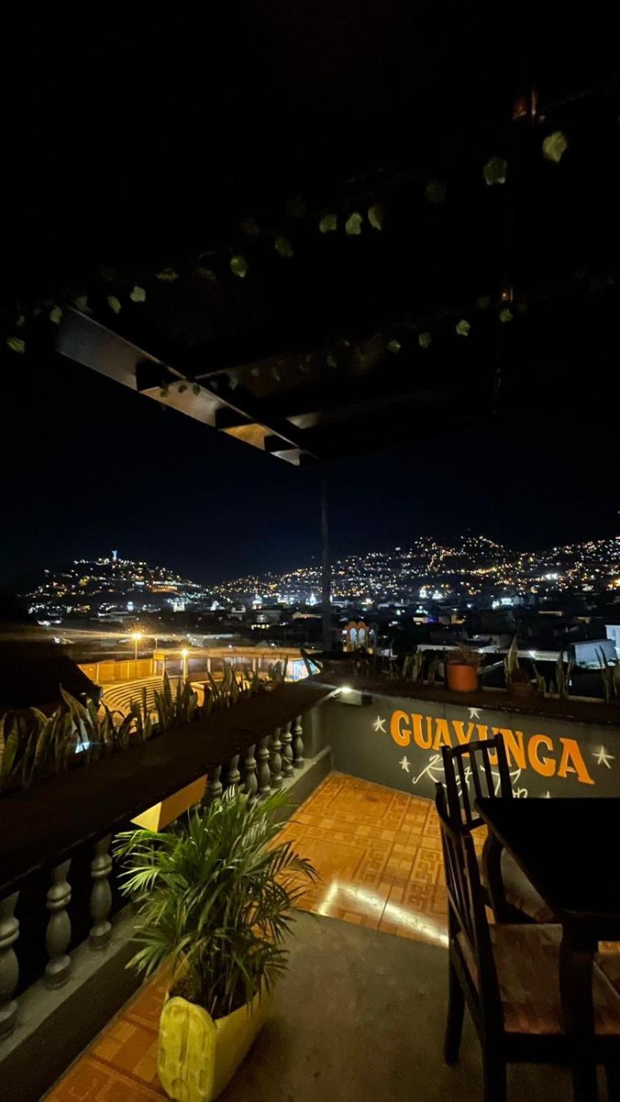 קיטו Hostal La Guayunga Rooftop מראה חיצוני תמונה